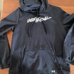 Under armour sweatshirt